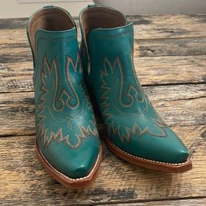 Ariat Dixons